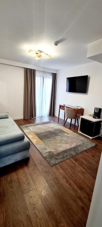 Hotel B4 Oradea Eksteriør bilde