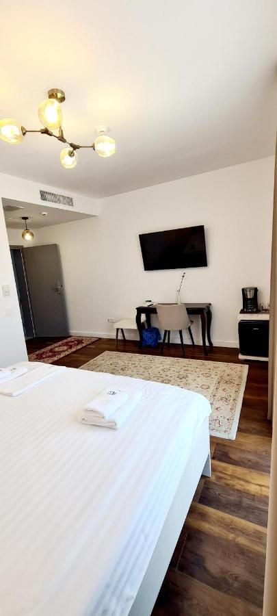 Hotel B4 Oradea Eksteriør bilde