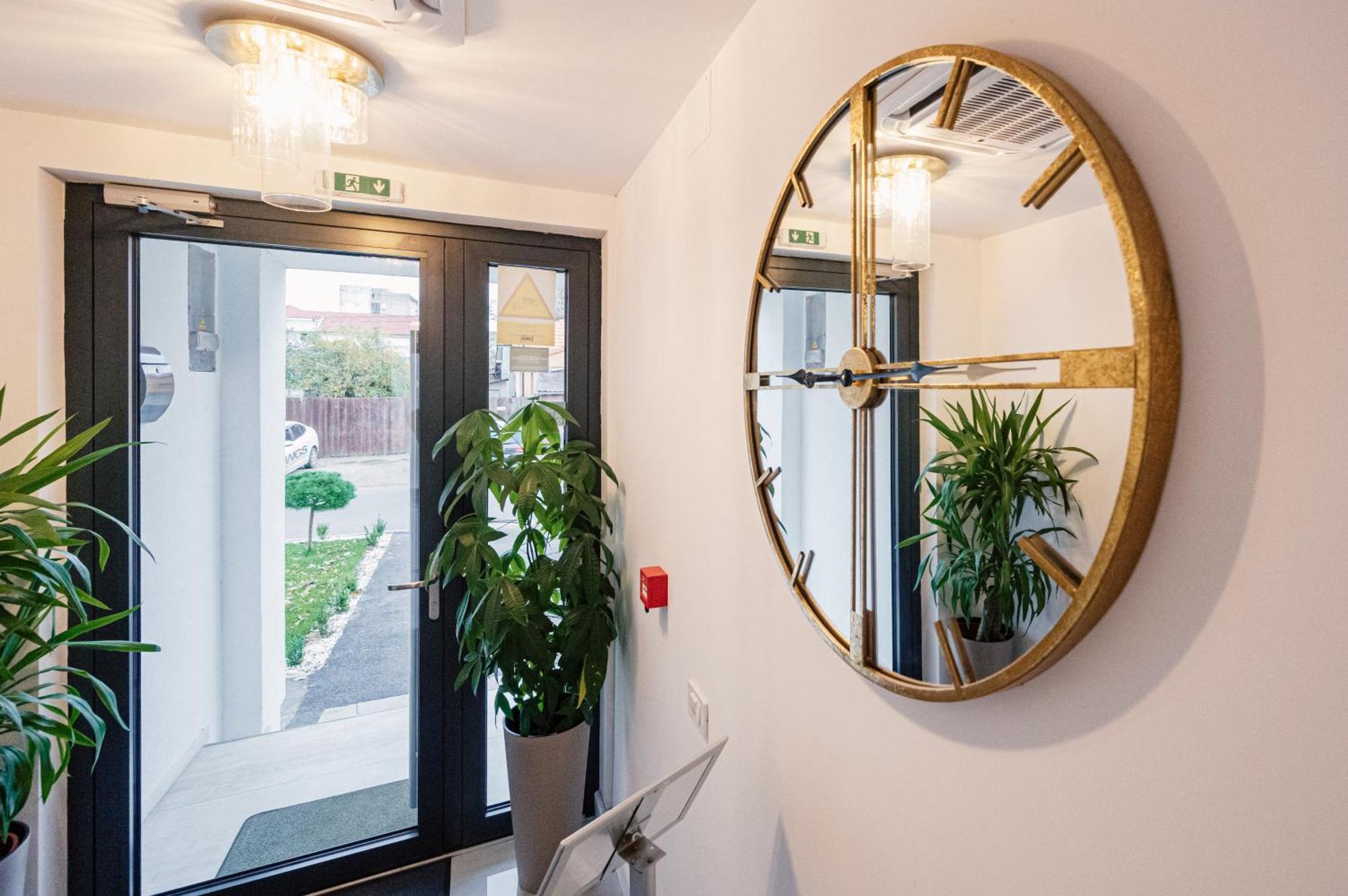 Hotel B4 Oradea Eksteriør bilde